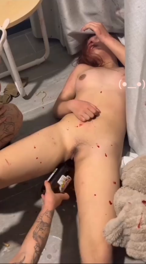 Phim sex Gangbang - Một đám con nít china mọi rợ